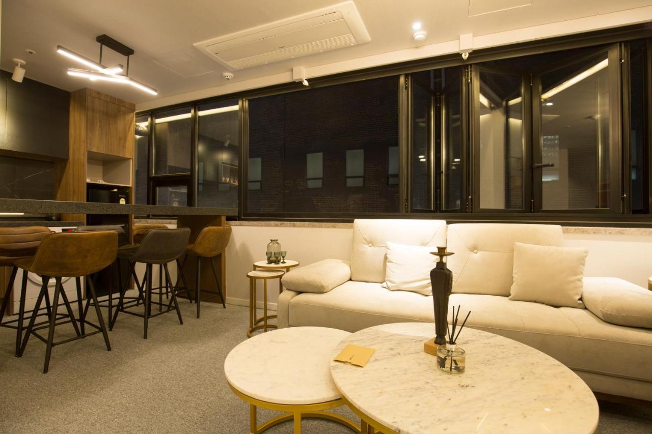 Uh Suite The Jongno Seoul Eksteriør billede